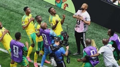 موكوينا ينقذ جنوب إفريقيا من كمين التشيك فى الوقت القاتل