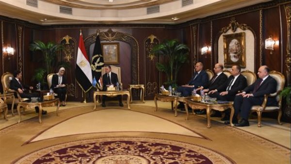 وزير الداخلية خلال اللقاء