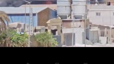 حجز مصابة برعاية الحروق إثر حريق مصنع دهانات بدمياط الجديدة 