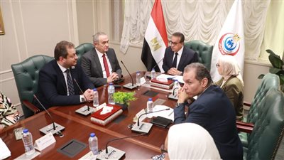 وزير الصحة يبحث مع رئيس مركز باراكير لطب العيون إنشاء فرع بالقاهرة