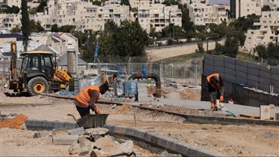 الاحتلال الإسرائيلي يخطر بوقف البناء في 15 منزلا فلسطينيا ببيت لحم