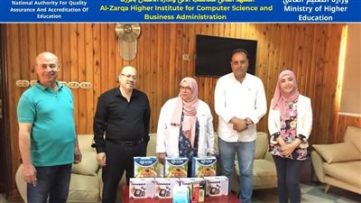 دعما للمرضى.. المعهد العالي بالزرقا يتبرع بأجهزة طبية للمستشفى المركزي