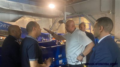 النشار يتابع مشروعات التطوير بمطاري شرم الشيخ والغردقة