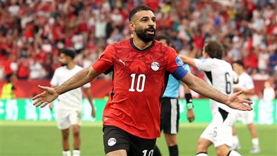 سبورت الإسبانية: صلاح الهدف الأول للهلال السعودي على حساب رافينيا