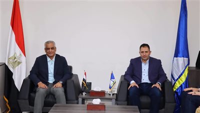 وزير الإنتاج الحربي يبدأ زيارته لدمياط بلقاء المحافظ ومتابعة مشروعات الصرف الصحي