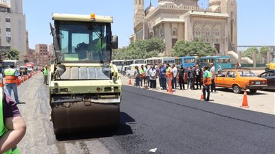 محافظ القليوبية: الانتهاء من رصف طلعات ونزلات الطريق الدائري ببهتيم وبلقس خلال 10 أيام