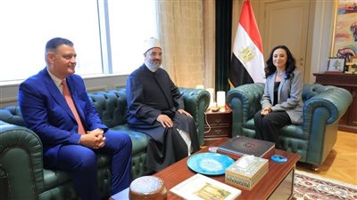 وزيرة التضامن تبحث مع رئيس اللجنة الدينية بالنواب تعزيز التعاون ودعم استقرار الأسرة المصرية