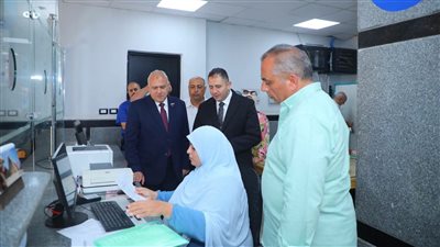 محافظ دمياط يشدد على سرعة إنجاز طلبات المواطنين بالمركز التكنولوجي 
