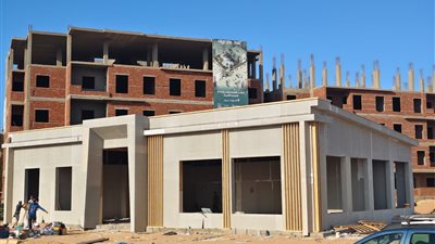 بدء أعمال التجهيزات بمدينة الصحفيين.. إنشاء المبنى الإداري ووضع أساسات السور وتوصيل المياه والصرف