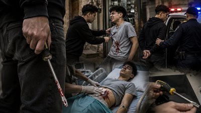 استدرجه من صالون الحلاقة وسدد له طعنة نافذة بمفك