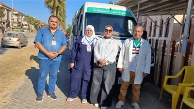 خدمات طبية مجانية يومية للمواطنين والمصطافين عبر قافلة التأمين الطبي برأس البر
