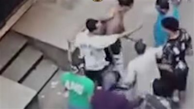 ضبط شخص لتعديه على الأهالي بسلاح أبيض بالجيزة 