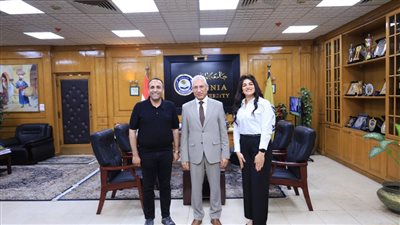 رئيس جامعة المنيا يلتقي مجلس أمناء جامعة اللوتس لبحث تعزيز التعاون الأكاديمي 