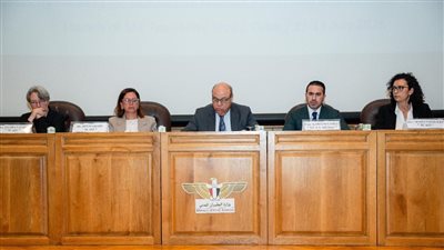 وزير الطيران يفتتح ورشة عمل لإعداد أول دراسة جدوى وطنية وفقًا للمعايير الدولية