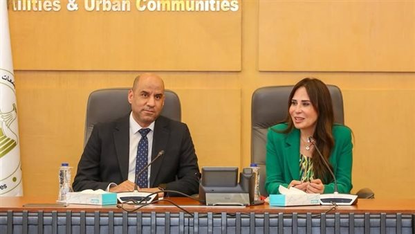 وزيرا الإسكان والعمل يبحثان تعزيز تدريب العمالة الفنية 