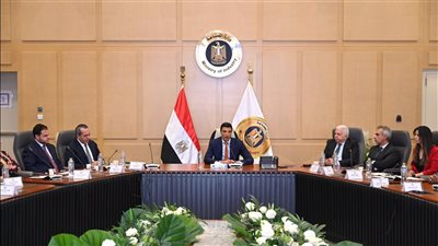 الصناعة: خطة لخفض استهلاك الغاز بمصانع السيراميك 25% والكهرباء 15%
