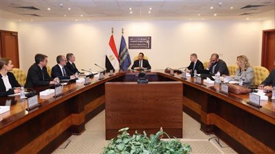 وزير الاتصالات يبحث مع البنك الدولي تعزيز التعاون في التحول الرقمي والذكاء الاصطناعي