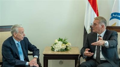 وزير البترول يبحث مع كوانتم كابيتال الأمريكية فرص الاستثمار في الطاقة بمصر