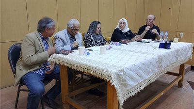 ندوة ثقافية بنادي الأدب بقصر ثقافة مصر الجديدة لمناقشة رواية «العفاريت الحمراء» للأديبة 