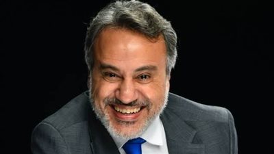 إيهاب فهمي يتولى منصب رئيس البيت الفني للمسرح