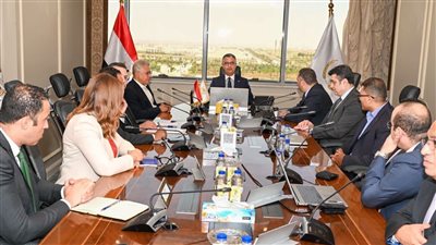  وزير التموين يبحث مع شركة أورانج مصر سبل التعاون في تنفيذ المشروع القومي كاري أون