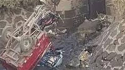 إصابة 3 أشخاص في حادث سير أعلى طريق بقنا
