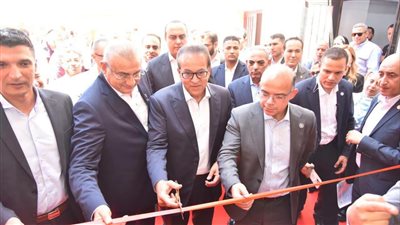 وزير الصحة يفتتح «سبكترم» للصناعات التشخيصية السريعة لإنتاج الاختبارات