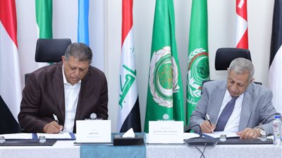 اتحاد اليد يوقع بروتوكول تعاون مع الأكاديمية العربية لاستضافة بطولة الجمهورية