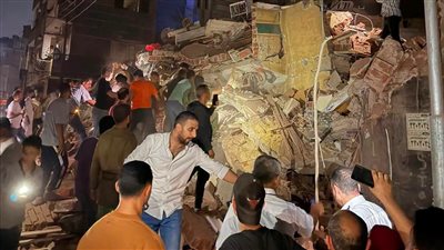 عاجل.. انهيار عقار من 5 طوابق مأهول بالسكان في زفتى بالغربية |صور