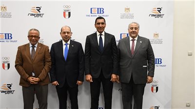 وزير الشباب والرياضة ورئيس اللجنة الأولمبية يشهدان توقيع عقد رعاية بين البنك التجاري الدولي وروابط الرياضية لدعم 5 من أبطال مصر الرياضيين