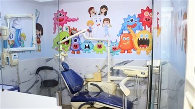 محافظ دمياط يتابع أقسام الأطفال والحضانات وعناية الأطفال ويطمئن على انتظام العمل