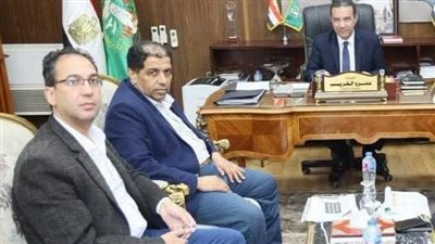 اجتماع هام لمحافظ المنوفية لمتابعة الموقف التنفيذي لمشروعات مياه الشرب والصرف الصحي