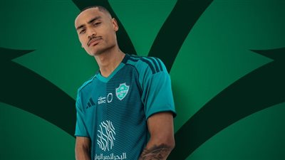 إنزو ميلوت لاعب الأهلى السعودى