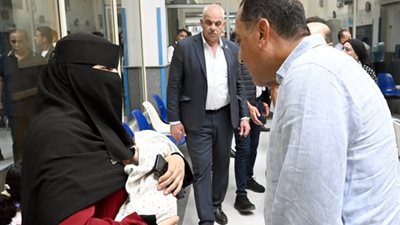 رئيس الوزراء يتفقد وحدة طب الأسرة بـ 