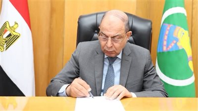 محافظ المنيا يقرر مد فترة إنهاء إجراءات ترخيص سيارات الميكروباص حتى 15 سبتمبر المقبل