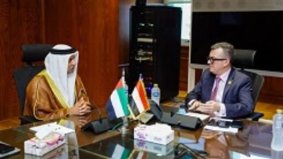 وزير التخطيط يبحث مع السفير الإماراتي تواجد شركات بنك الاستثمار القومي في السوق الإماراتي