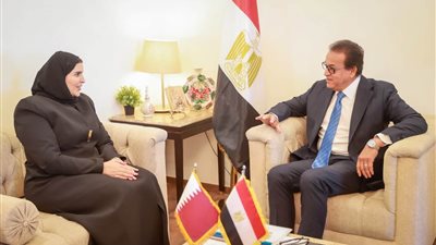 وزير الصحة يستقبل وزيرة التعاون الدولي القطرية