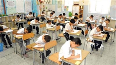 نواب بنت جبيل بجنوب لبنان يرفضون إغلاق المدارس الرسمية