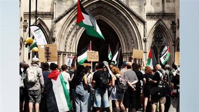 القضاء البريطاني يستبعد تهم الإرهاب عن 5 نشطاء مؤيدين لفلسطين