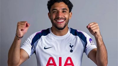 تقارير.. توتنهام واثق من التعاقد مع مرموش.. وهذا موعد الكشف الطبي
