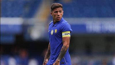 برشلونة يستفسر عن صفقة إنزو.. واللاعب يحدد وجهته المفضلة