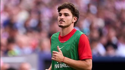 غياب ألفاريز عن مران أتلتيكو يشعل التكهنات حول مستقبله