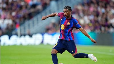 مانشستر يونايتد يراقب بالدي.. وبرشلونة يترقب تطورات مستقبل الظهير الإسباني