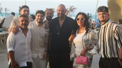 لطيفة برفقة صناع ألبوم شبهي بالمللي