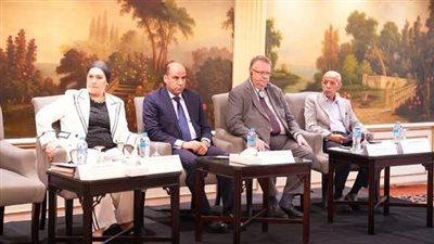 وزير العمل يبحث خطة مكافحة أسوأ أشكال عمل الأطفال ودعم الأسرة حتى 2030
