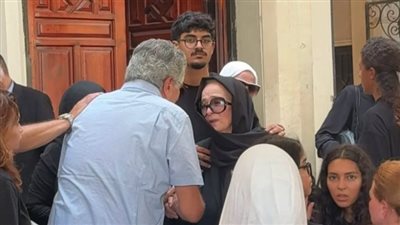 نجلاء فتحي وابنتها