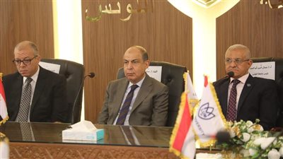 محافظ المنيا يفتتح العيادات التعليمية والخدمية بكلية طب الفم والأسنان بجامعة اللوتس 