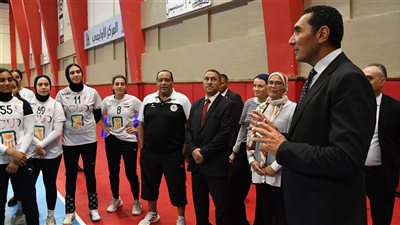 وزير الرياضة يجري جولة تفقدية بالمركز الأولمبي لمتابعة تدريبات واستعدادات الفرق والمنتخبات