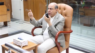 محافظ المنيا يتابع 80 معرضًا لـ«أهلًا مدارس» ويوجه بضخ المستلزمات المدرسية 