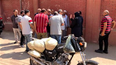 محافظ الدقهلية يضبط موتوسيكل محمل بـ400 رغيف مدعم في أجا.. ويوجه بمصادرة الخبز